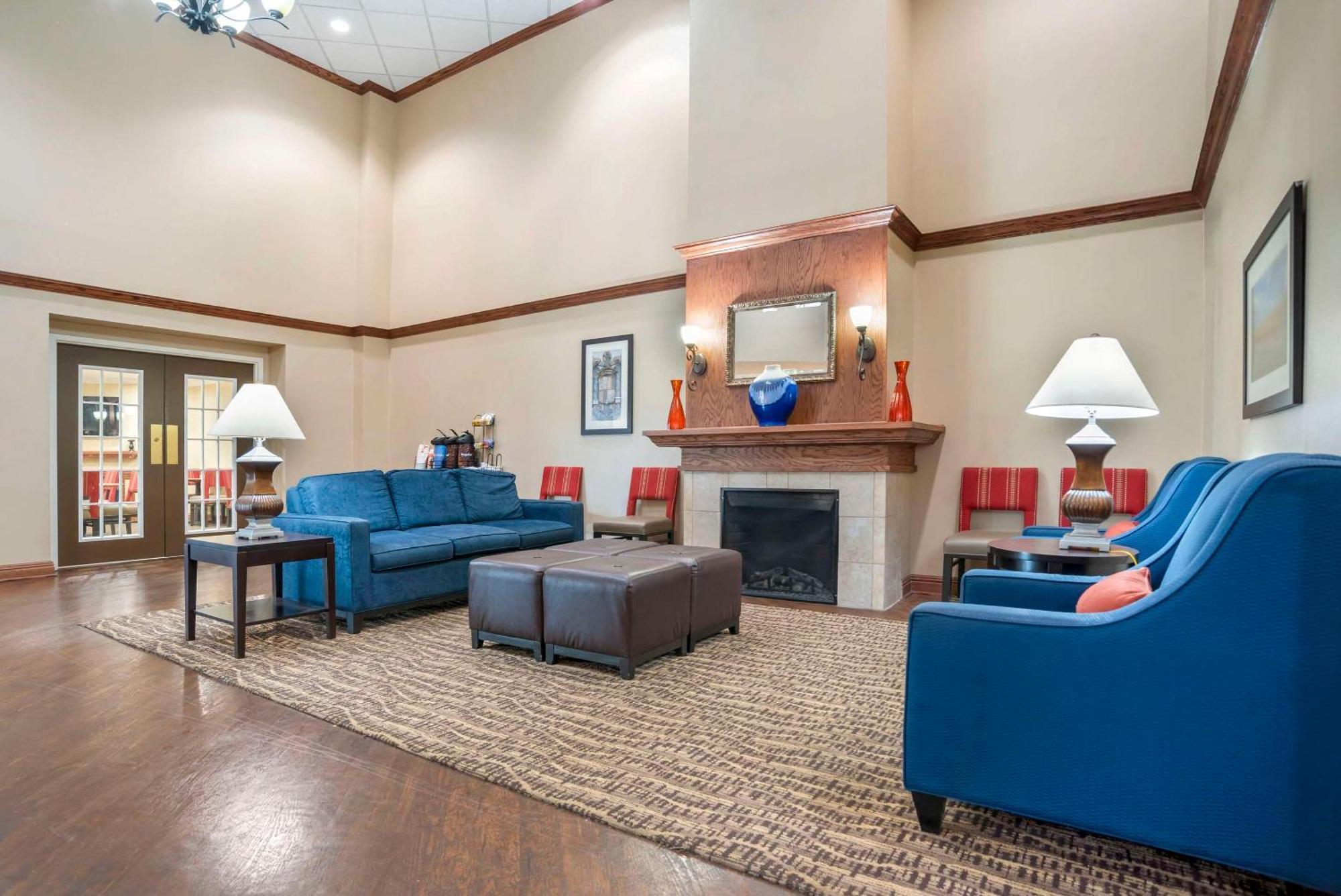 Comfort Inn & Suites Daphne Spanish Fort - Mobile East Экстерьер фото